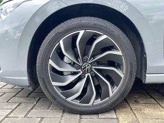 Volkswagen Golf 2024 280TSI DSG Pro Comfort Edition - ფოტო 19