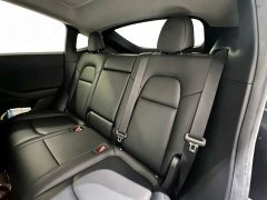 Tesla Model Y Long Range All-Wheel Drive - ფოტო 7