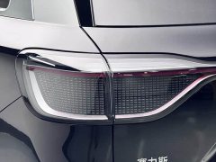 AITO M9 Extended Range Ultra 52kWh 5-Seater with 192-Channel LiDAR - ფოტო 18