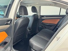 Volkswagen Bora 200TSI DSG Comfort Pro - ფოტო 5