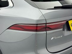 Jaguar F-PACE P340 R-Dynamic SE - ფოტო 10