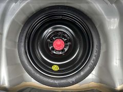 Toyota Corolla 1.8L CVT Luxury - ფოტო 18