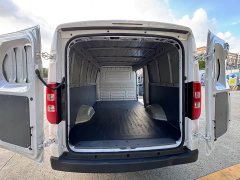 Wuling Yangguang 2024 300km Comfort Enclosed Window Version 75kW - ფოტო 19