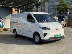 Wuling Yangguang 2024 300km Comfort Enclosed Window Version 75kW - ფოტო 3