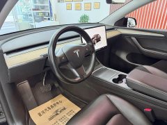 Tesla Model Y Rear-Wheel Drive - ფოტო 15