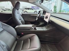 Tesla Model Y Rear-Wheel Drive - ფოტო 17
