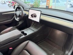 Tesla Model Y Rear-Wheel Drive - ფოტო 18