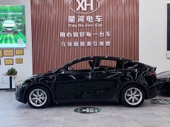Tesla Model Y Rear-Wheel Drive - ფოტო 4