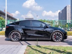 Tesla Model Y 2023 High Performance All-Wheel Drive - ფოტო 7