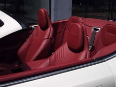 Aston Martin DB11 4.0T V8 Volante - ფოტო 11