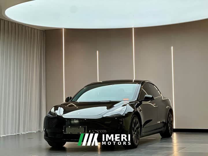 Tesla Model 3 Rear-Wheel Drive