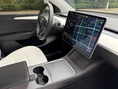 Tesla Model Y Standard Range RWD - ფოტო 14