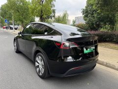 Tesla Model Y Standard Range RWD - ფოტო 16