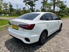 SAIC MG i5 2021 1.5L CVT Diamond Edition - ფოტო 5