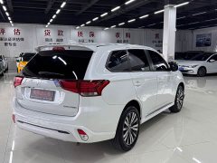 Mitsubishi Outlander 2.0L FWD Comfort 5-Seater - ფოტო 4
