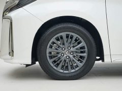 Toyota Alphard Hybrid 2.5L Premium Edition - ფოტო 16
