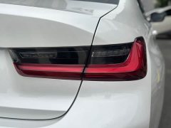 BMW 3 Series 320Li M Sport Package - ფოტო 17