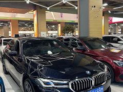 BMW 5 Series 525Li M Sport Package - ფოტო 3