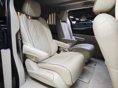 Buick GL8 Land Executive Cabin 652T Luxury - ფოტო 17