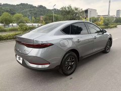 BYD Qin PLUS DM-i 128KM Entry-Level - ფოტო 12
