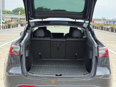 Tesla Model Y 2024 Rear-Wheel Drive - ფოტო 17