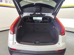 Cadillac XT4 28T FWD Luxury - ფოტო 4
