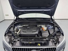 Volvo XC60 Plug-in Hybrid 2023 T8 Plug-in Hybrid Long Range AWD Smart Luxury Edition - ფოტო 11