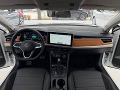 Volkswagen Bora 200TSI DSG Smart Travel PRO - ფოტო 9