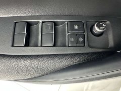 Toyota Corolla 2023 1.8L CVT Luxury - ფოტო 11