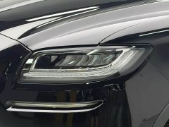 Lincoln Explorer 2.0T AWD Premium - ფოტო 7