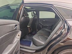 Toyota Avalon 2.0L Luxury - ფოტო 17