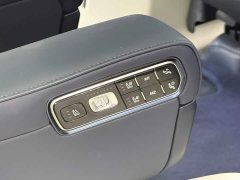 Zeekr Geely Zeekr 9X 2025 Hyper Edition 70kWh Six-Seater - ფოტო 10