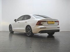 Volvo S60 2020 T4 Inscription Luxury - ფოტო 4