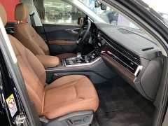 Audi Q7 55 TFSI quattro S line Sport - ფოტო 10