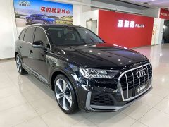 Audi Q7 55 TFSI quattro S line Sport - ფოტო 3