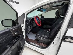 Honda Elysion 2.0L e:HEV Luxury Prestige Edition - ფოტო 15