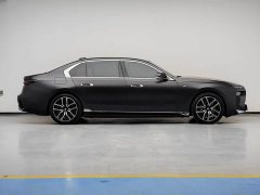 BMW i7 eDrive50L Leading M Sport Package - ფოტო 8