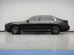 BMW i7 eDrive50L Leading M Sport Package - ფოტო 9