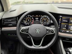 Volkswagen Touareg 3.0TSI Sharp Enjoyment Edition Jet Black Sport Package - ფოტო 3