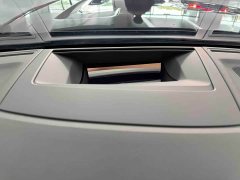 Volkswagen Touareg 3.0TSI Sharp Enjoyment Edition Jet Black Sport Package - ფოტო 5