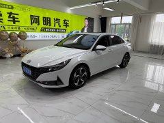 Hyundai Elantra 1.5L CVT Luxury - ფოტო 1