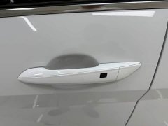 Hyundai Elantra 1.5L CVT Luxury - ფოტო 11
