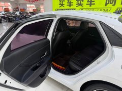 Hyundai Elantra 1.5L CVT Luxury - ფოტო 17
