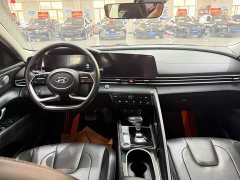 Hyundai Elantra 1.5L CVT Luxury - ფოტო 18