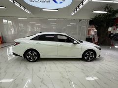 Hyundai Elantra 1.5L CVT Luxury - ფოტო 8