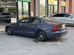 Volvo S60 B4 Smart Luxury Edition - ფოტო 4