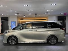 Lexus LM 2025 350h Four-Seat Version - ფოტო 7