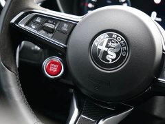 BMW Alfa Romeo Giulia 2024 2.9T V6 520HP Four-Leaf Clover Super Sport Black Edition Limited - ფოტო 19
