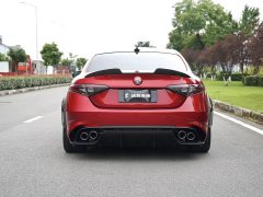 BMW Alfa Romeo Giulia 2024 2.9T V6 520HP Four-Leaf Clover Super Sport Black Edition Limited - ფოტო 5