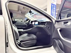 SAIC MG D7 2025 DMH 125km World Champion Excellence Edition - ფოტო 13